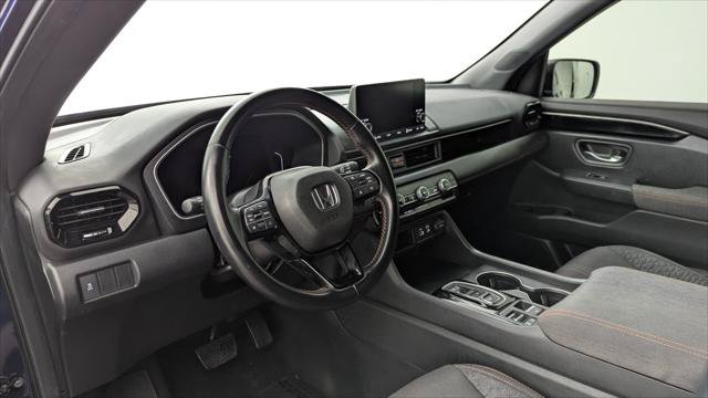 Used 2025 Honda Pilot Sport image 27
