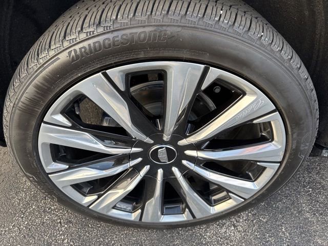 Used 2025 Cadillac Escalade Premium Luxury w/ Touring Package image 6