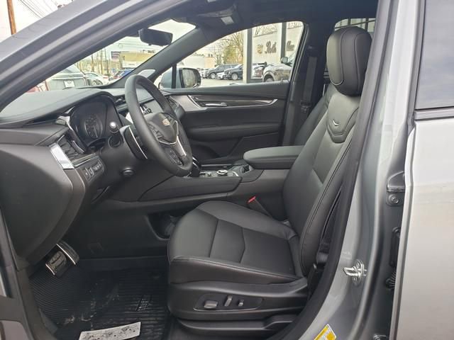 New 2026 Cadillac XT5 Sportv w/ LPO, Floor Liner Package image 10