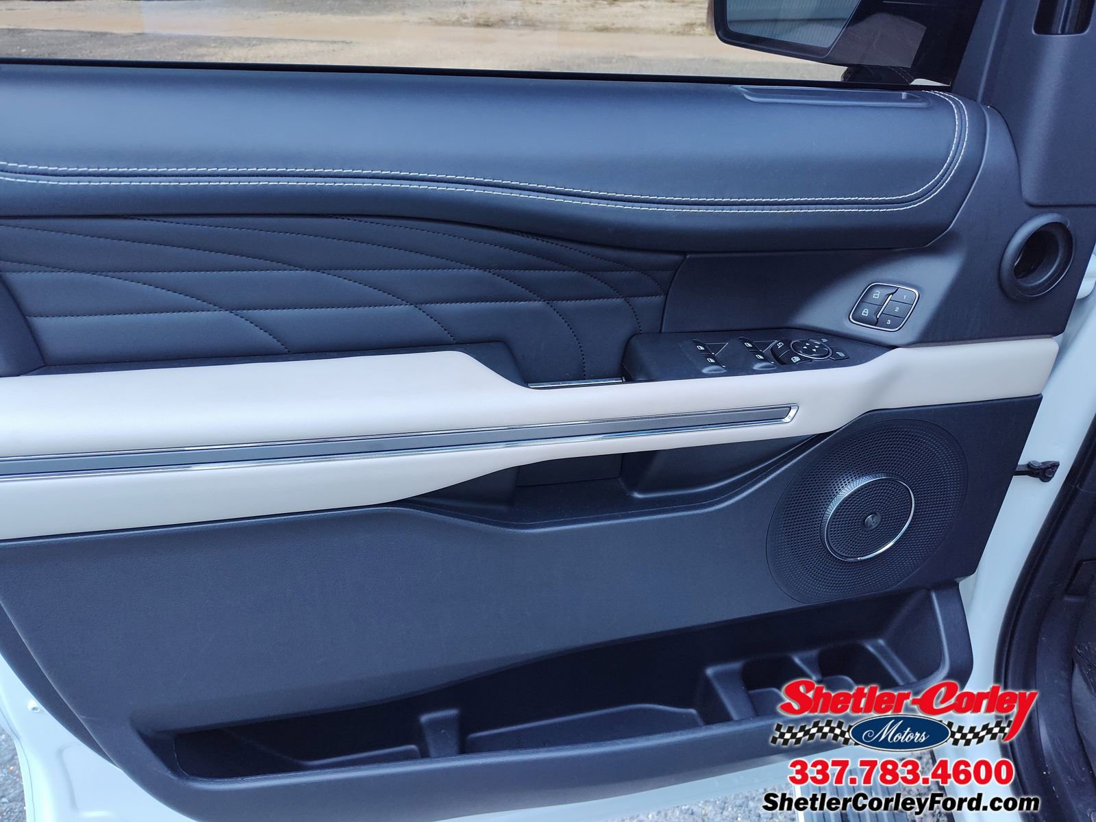 Used 2024 Ford Expedition Max Platinum image 17