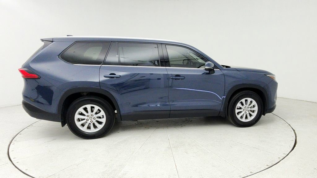 Used 2024 Toyota Grand Highlander XLE image 9