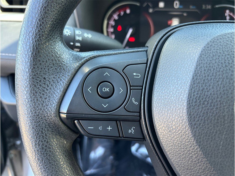 Used 2023 Toyota RAV4 LE image 20