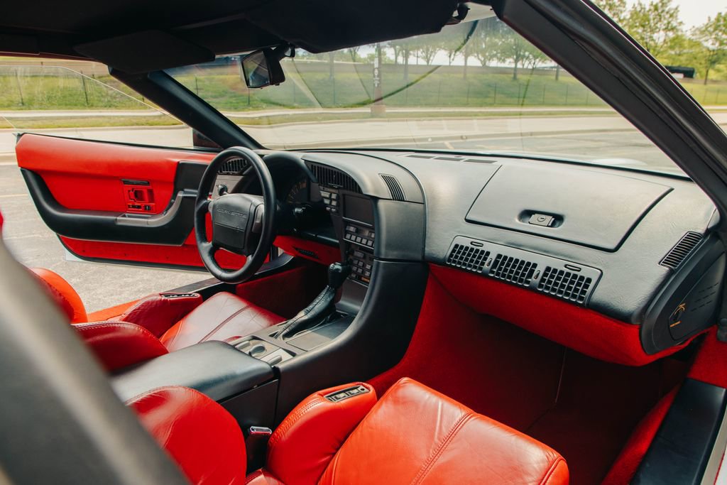 Used 1990 Chevrolet Corvette Convertible image 81