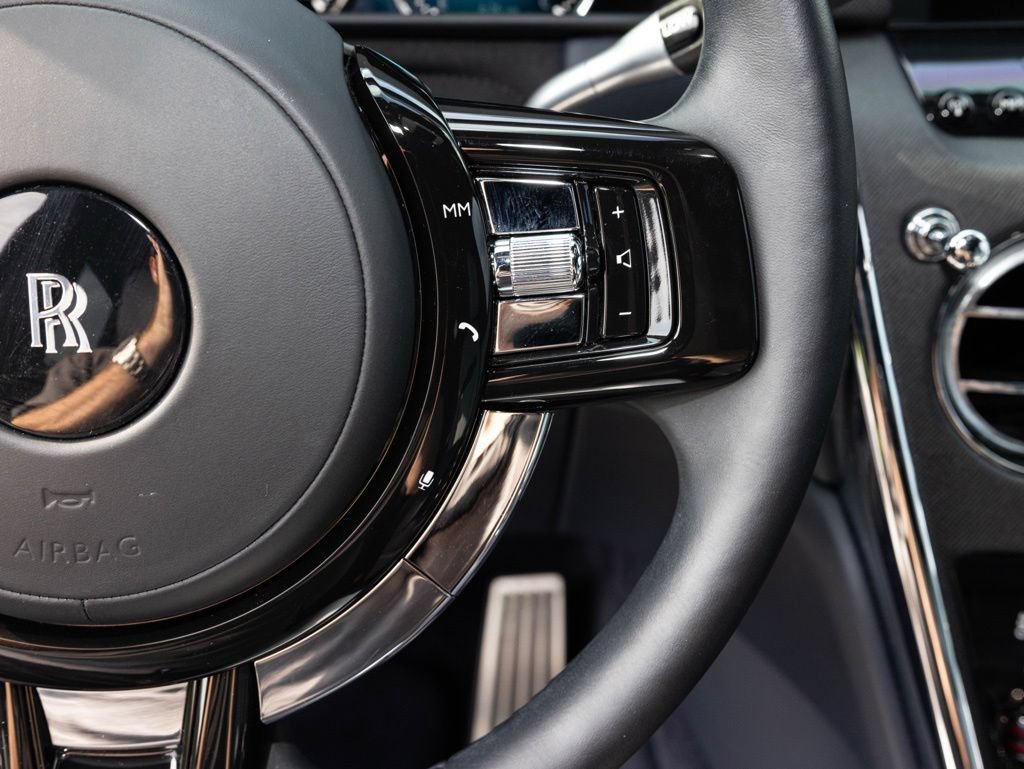 Certified 2022 Rolls-Royce Cullinan w/ Cullinan Package AWD/4WD image 39