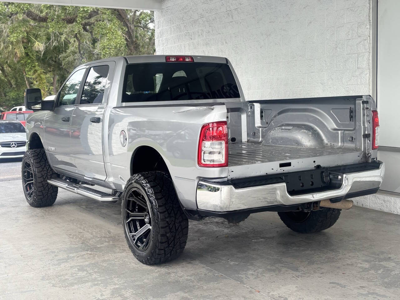 Used 2023 RAM 2500 Big Horn w/ Level 1 Equipment Group AWD/4WD image 9