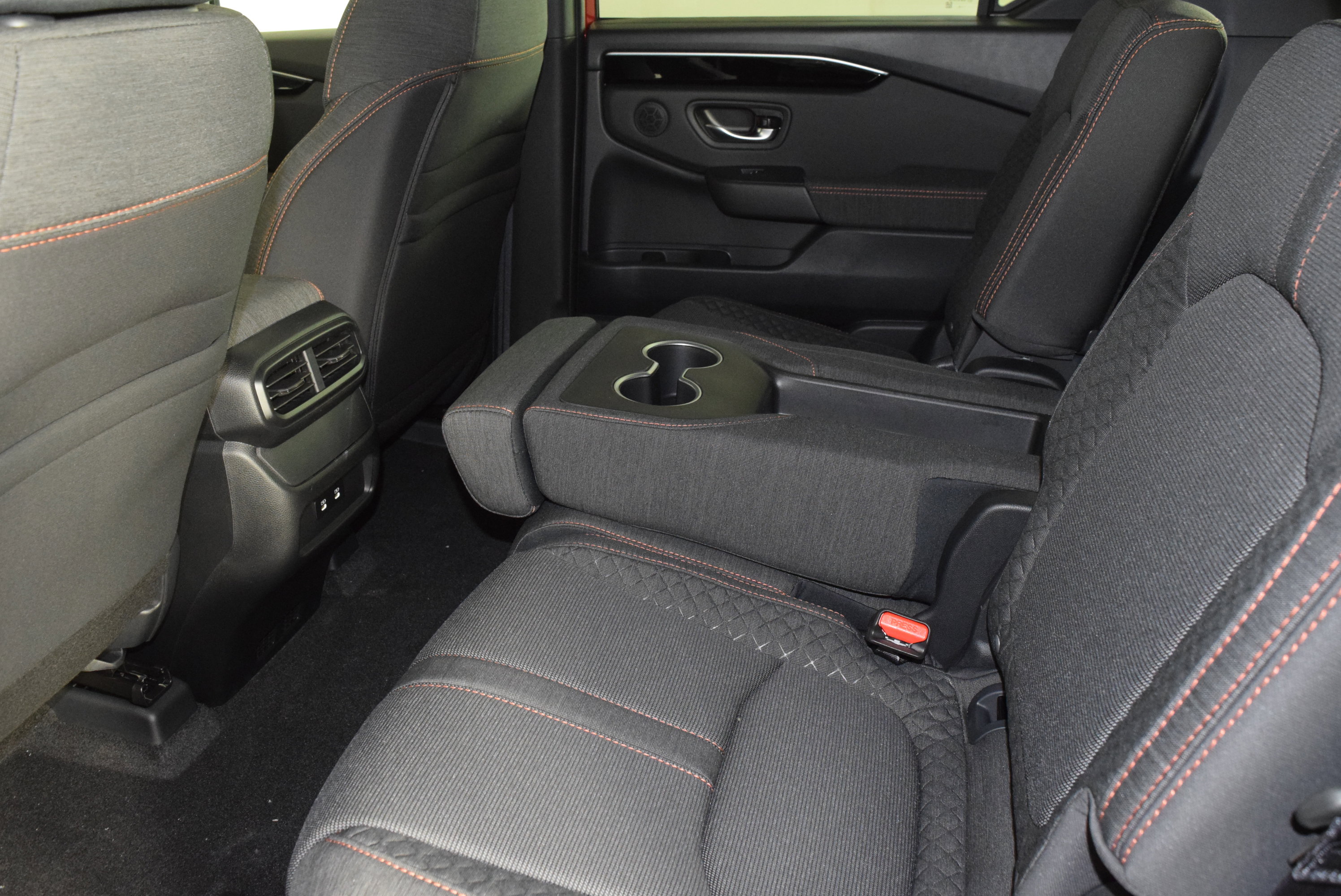 New 2026 Honda Pilot Sport image 15