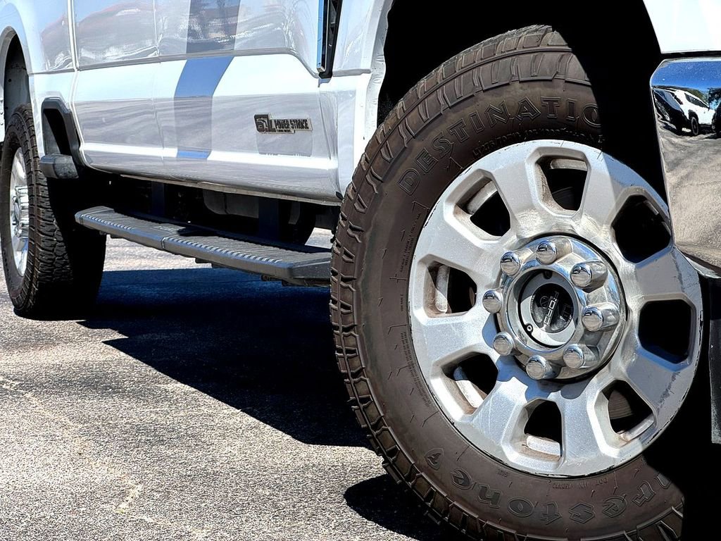 Used 2024 Ford F250 XLT image 2
