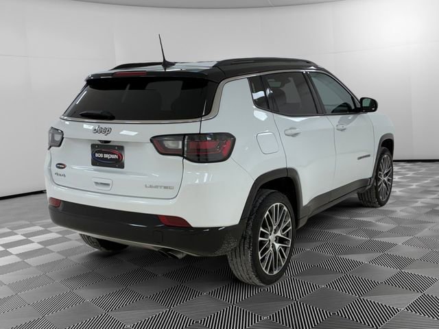 Used 2022 Jeep Compass Limited w/ Elite Group AWD/4WD image 3