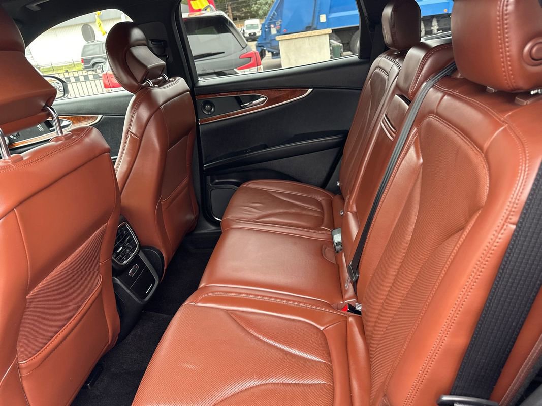 Used 2019 Lincoln Nautilus Reserve image 40