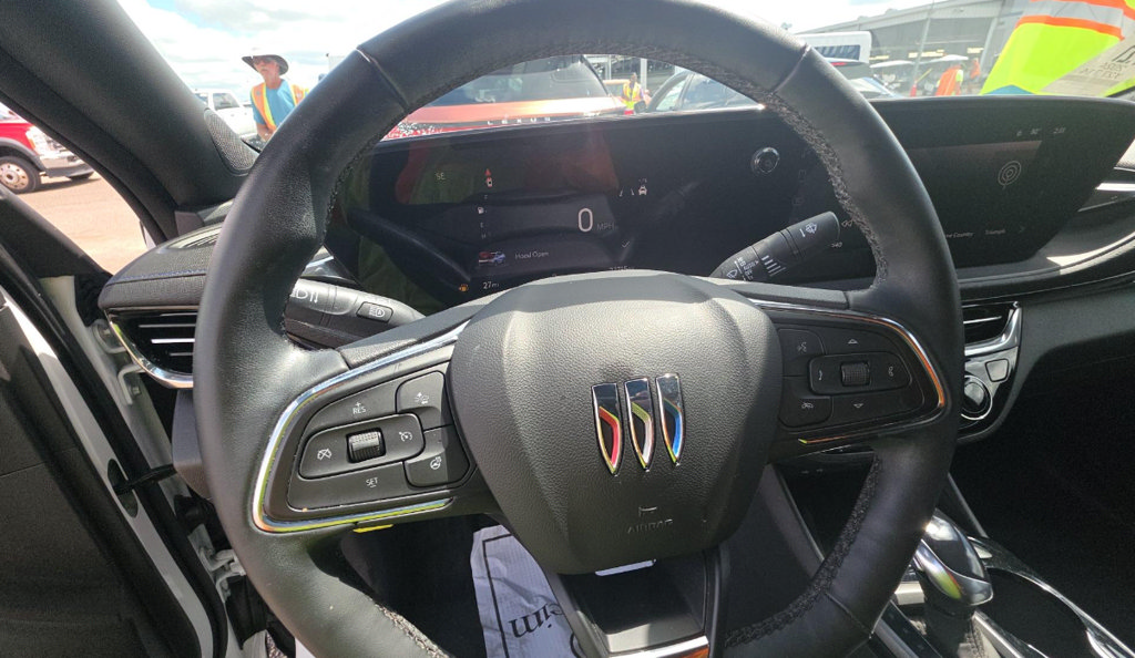 Used 2024 Buick Envista Sport Touring w/ Convenience I Package FWD image 11