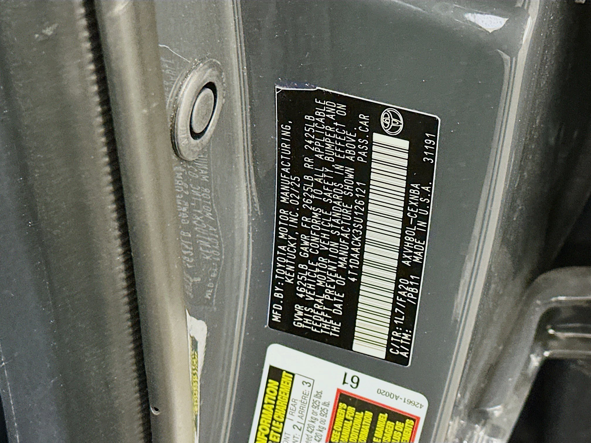 Used 2025 Toyota Camry LE image 12