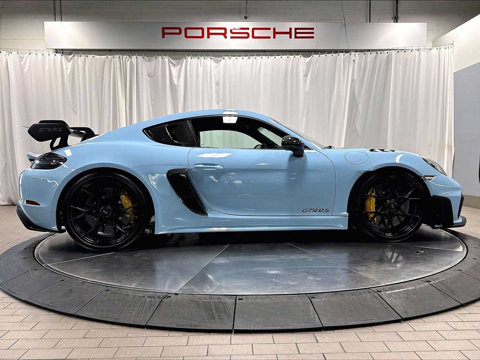Used 2024 Porsche 718 Cayman GT4 RS RWD image 11