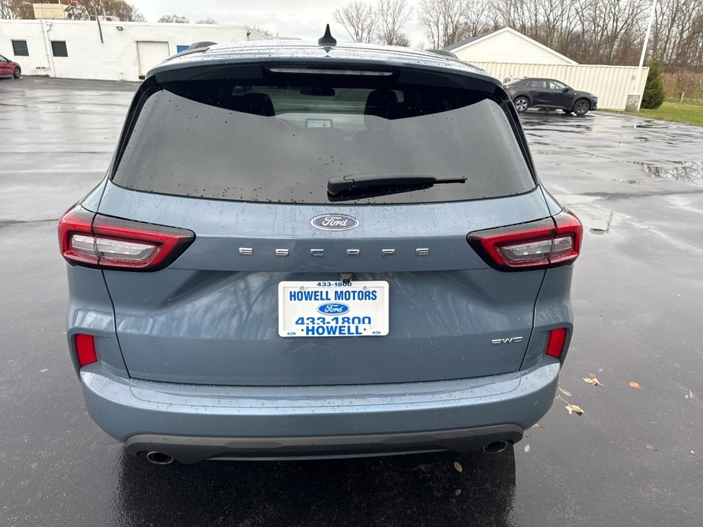 Used 2023 Ford Escape ST-Line image 6