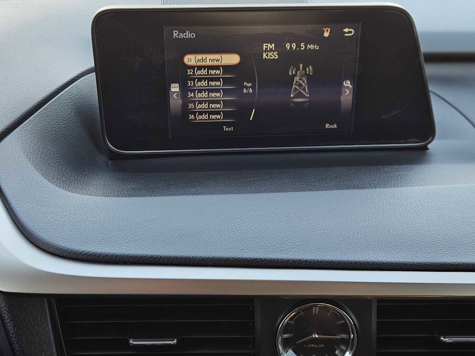 Used 2018 Lexus RX 350 FWD w/ Premium Package image 16