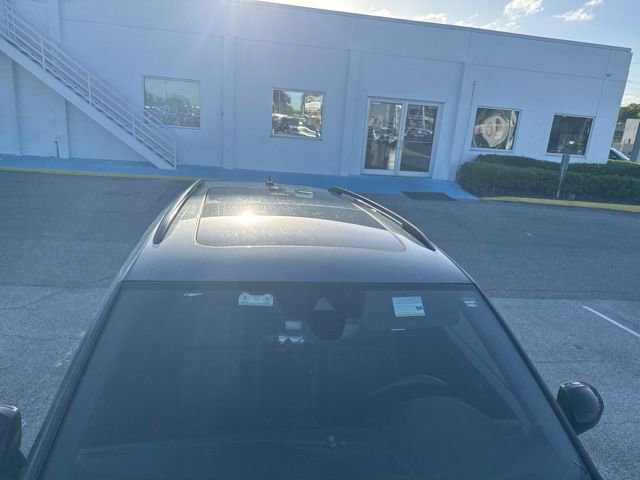 Used 2024 Volkswagen Tiguan SE R-Line image 5