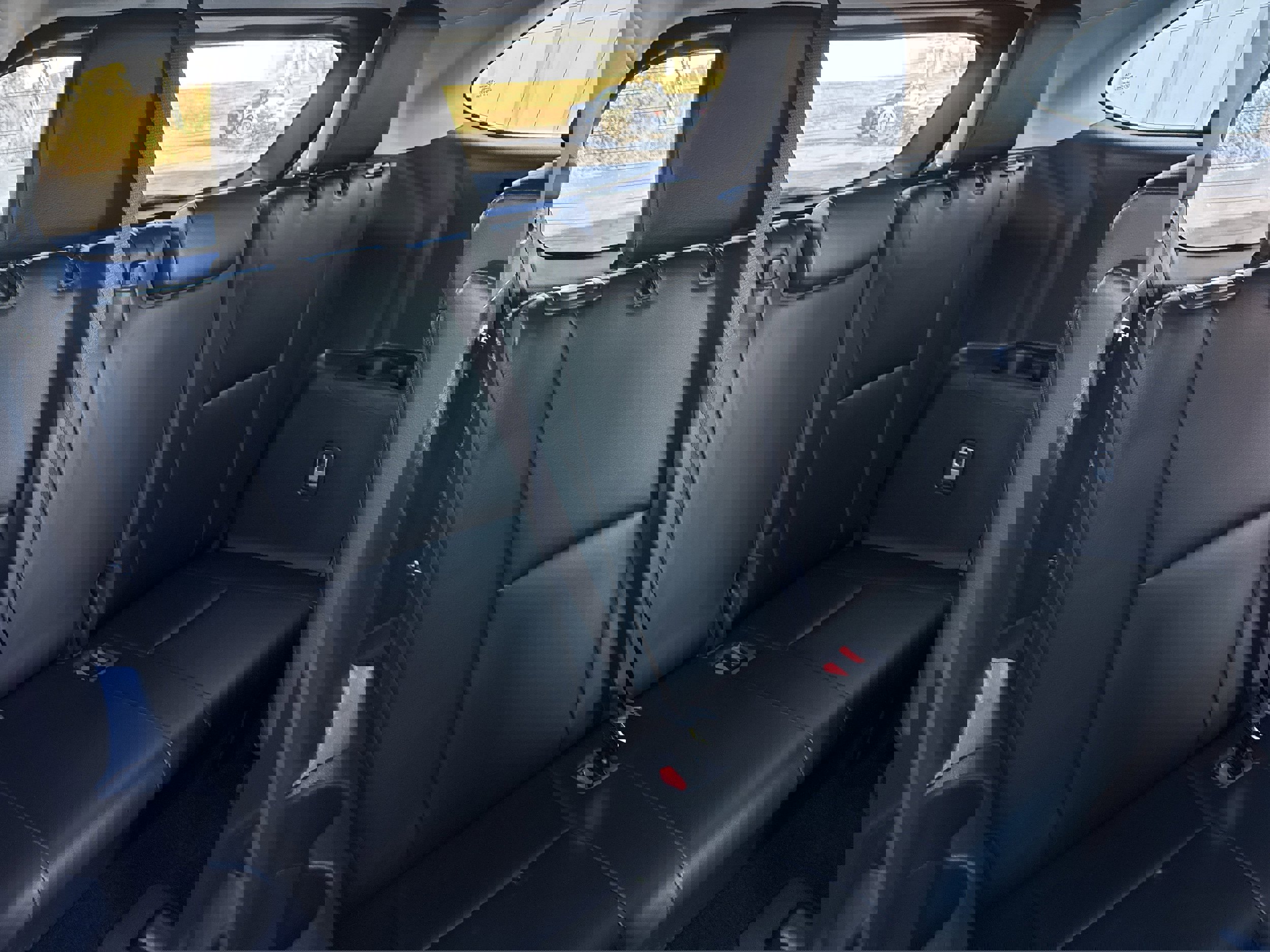 Used 2022 Toyota Highlander XLE image 16