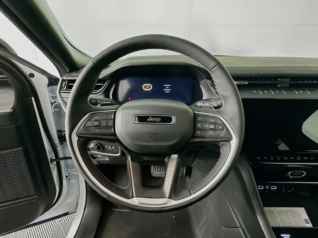 New 2026 Jeep Grand Cherokee L 4WD image 14
