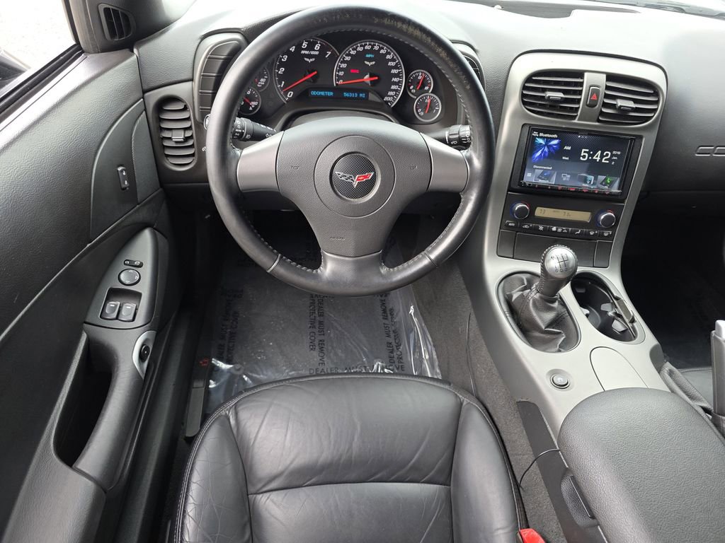 Used 2007 Chevrolet Corvette Coupe image 2