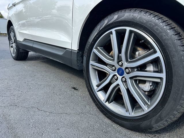 Certified 2022 Ford Edge Titanium image 11