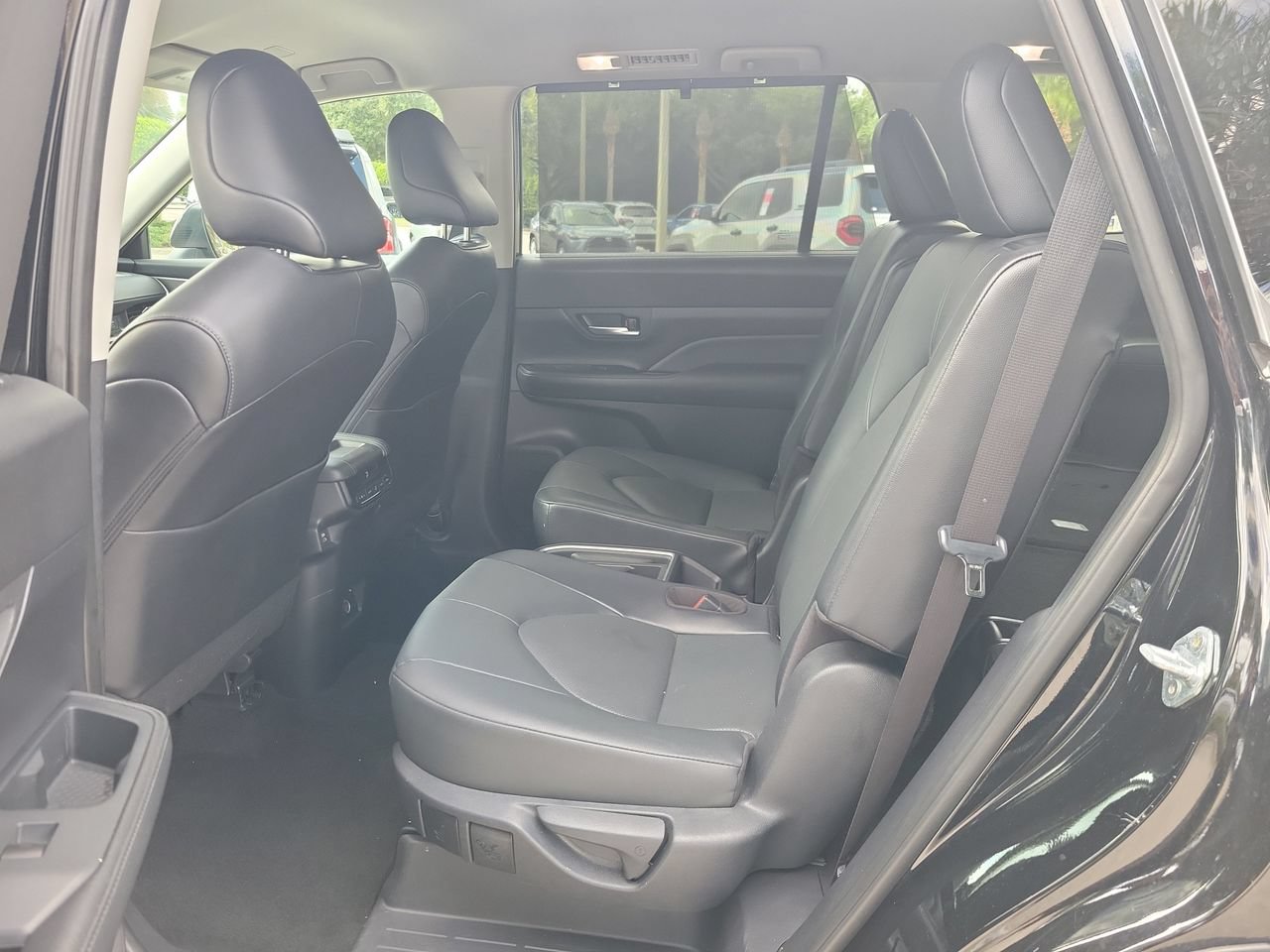 Used 2025 Toyota Grand Highlander FWD image 10
