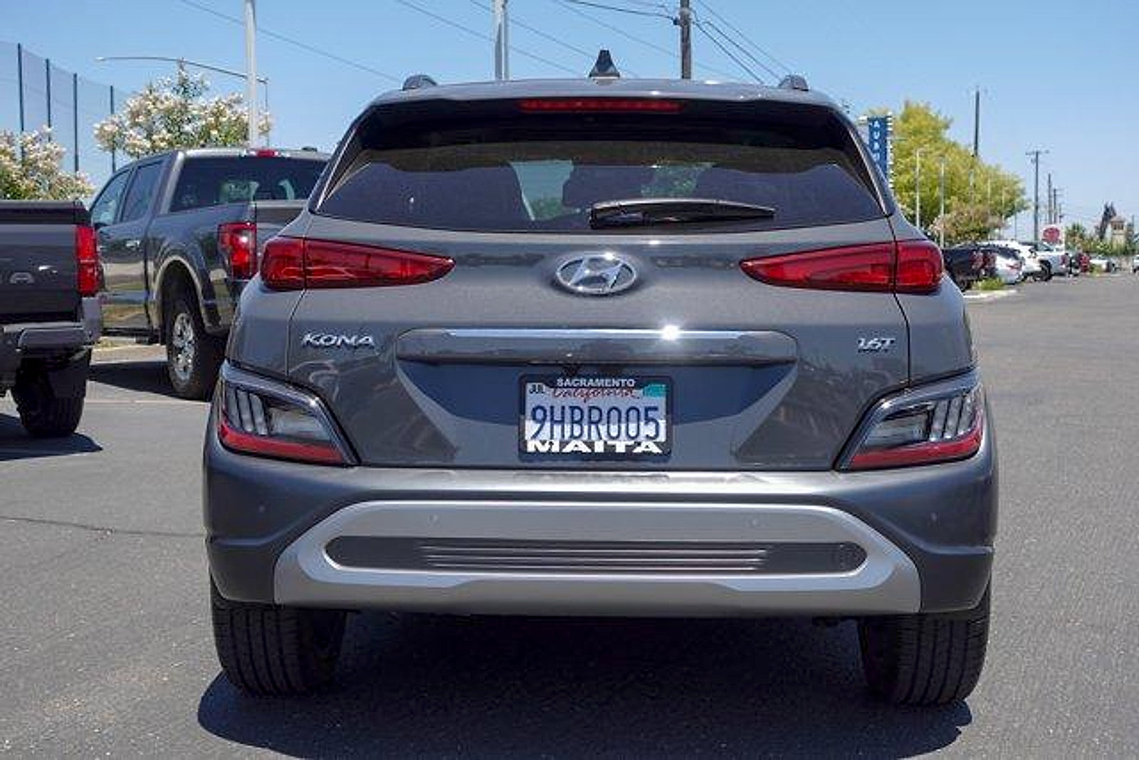 Used 2023 Hyundai Kona Limited FWD image 6