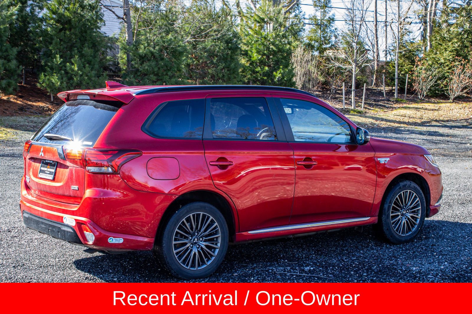 Used 2022 Mitsubishi Outlander 4WD Plug-In Hybrid image 8