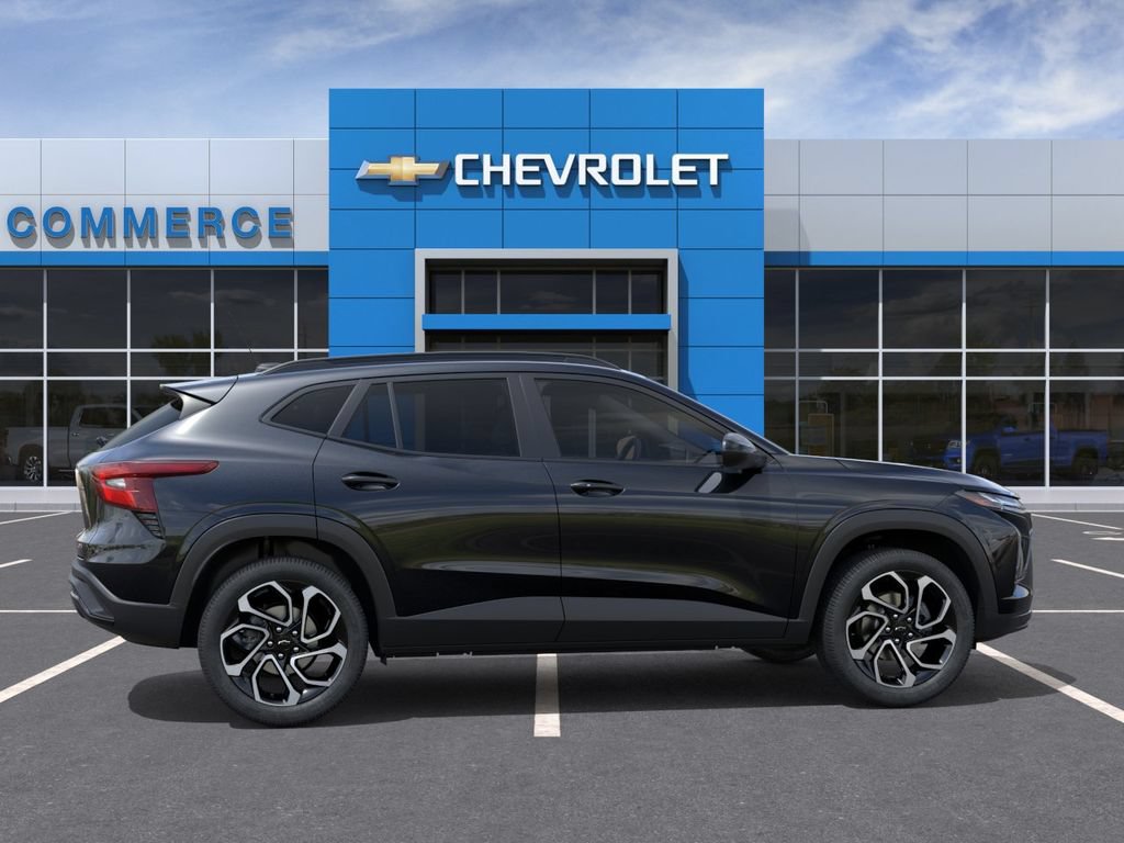 New 2026 Chevrolet Trax RS w/ Sunroof Package FWD image 5