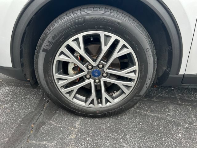 Used 2020 Ford Escape SEL AWD/4WD image 36