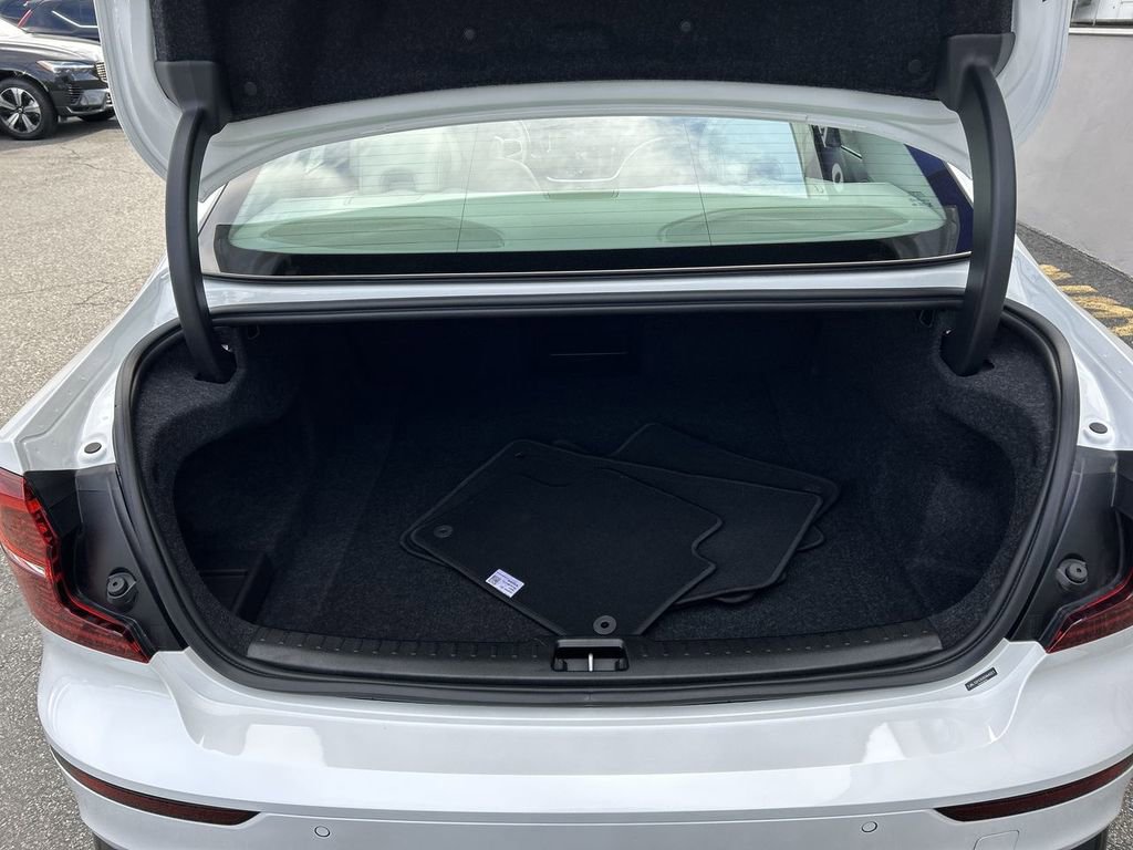 Certified 2025 Volvo S60 B5 Plus FWD image 27