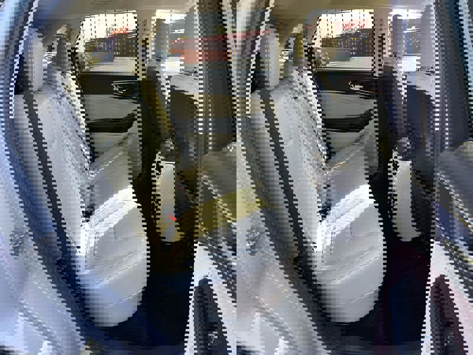 Used 2016 Ford Edge Titanium w/ Technology Package image 13