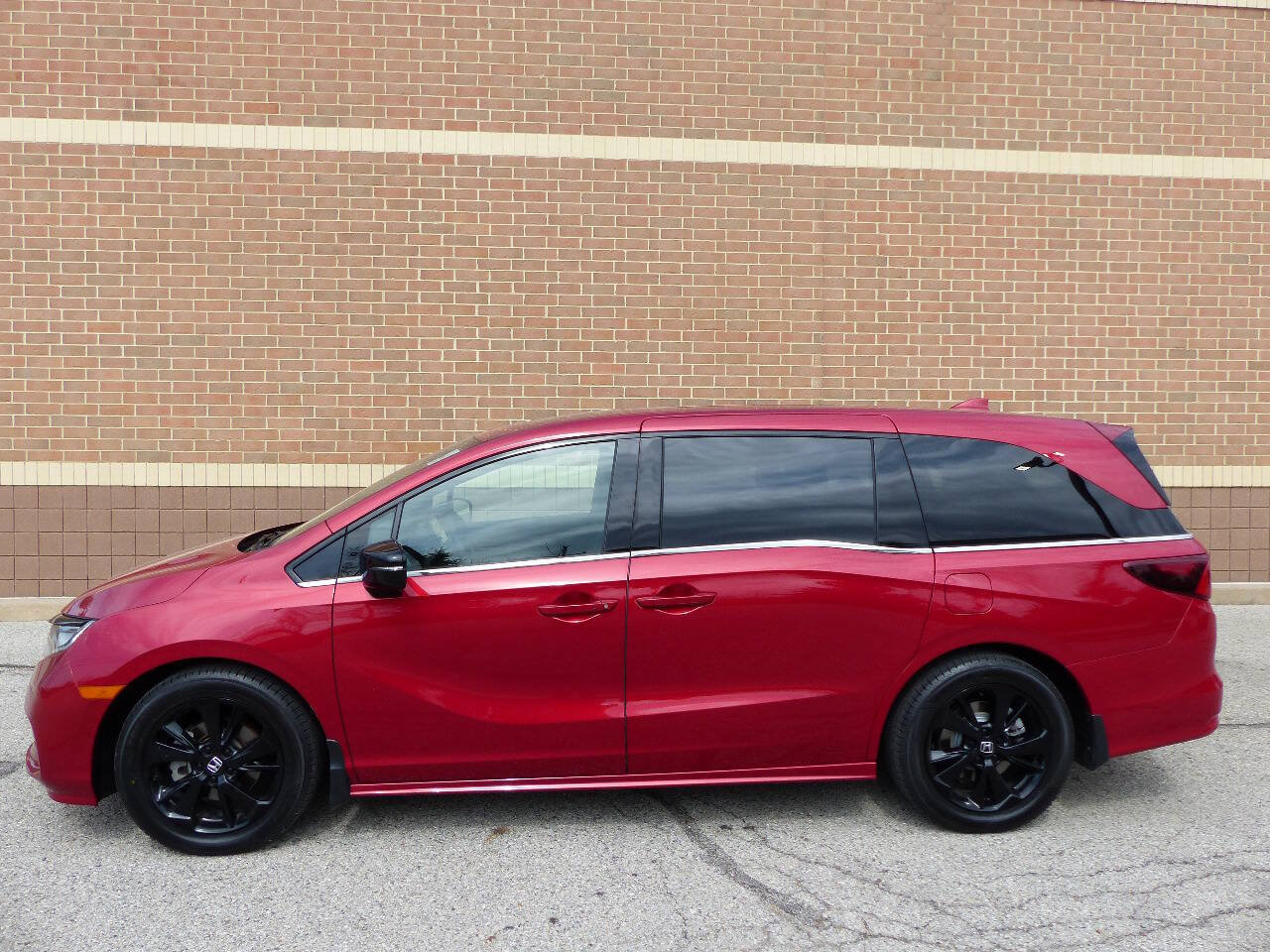 Used 2023 Honda Odyssey Sport image 5