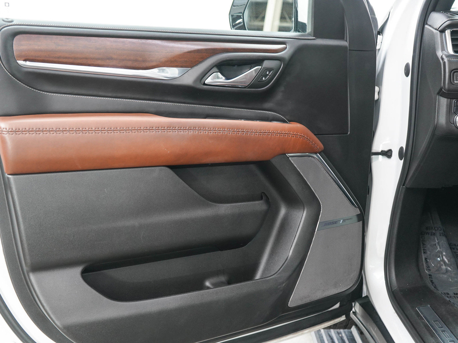 Used 2023 GMC Yukon Denali Ultimate w/ LPO, Floor Liner Package AWD/4WD image 21