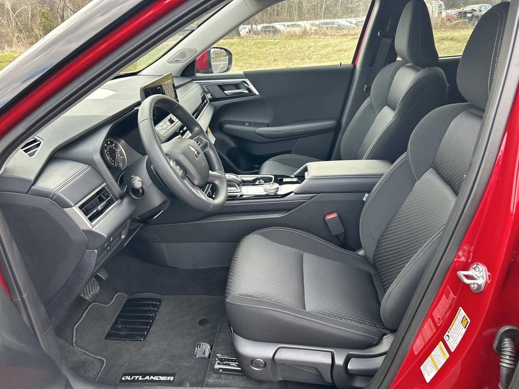 New 2026 Mitsubishi Outlander ES AWD/4WD image 19