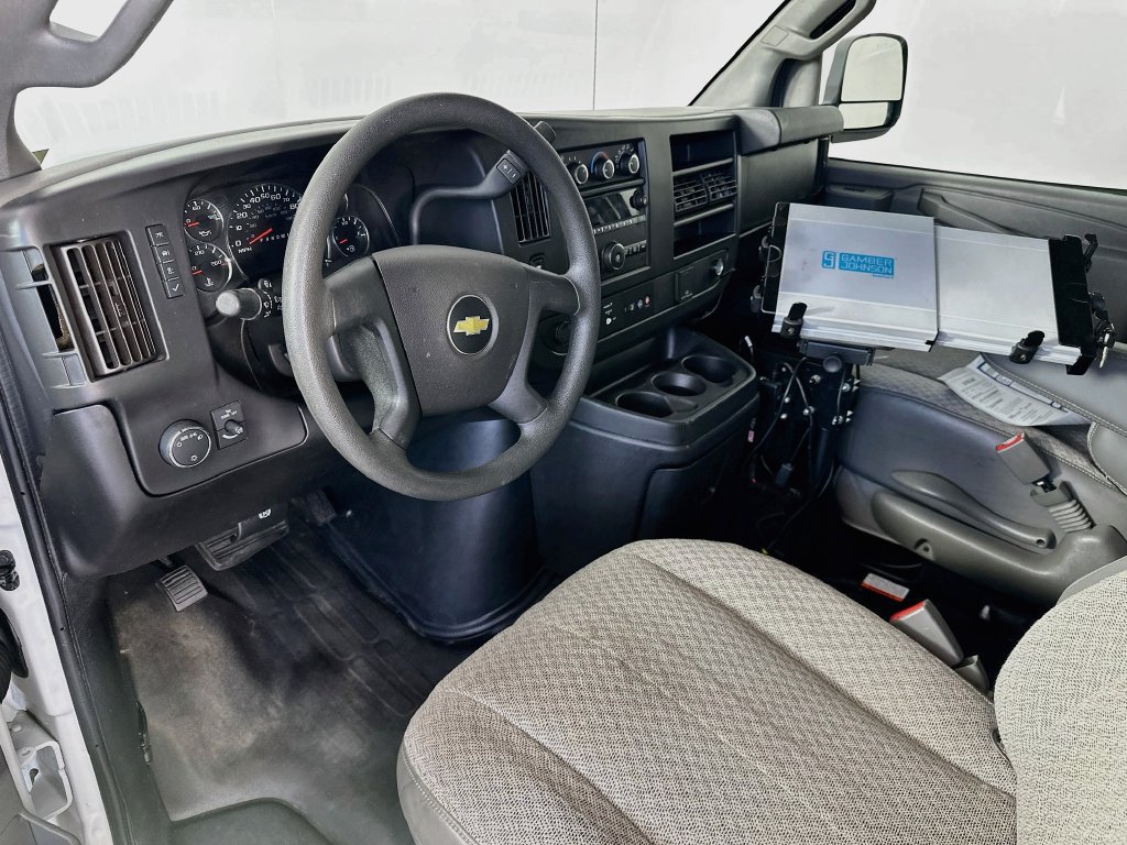 Used 2021 Chevrolet Express 2500 RWD image 28