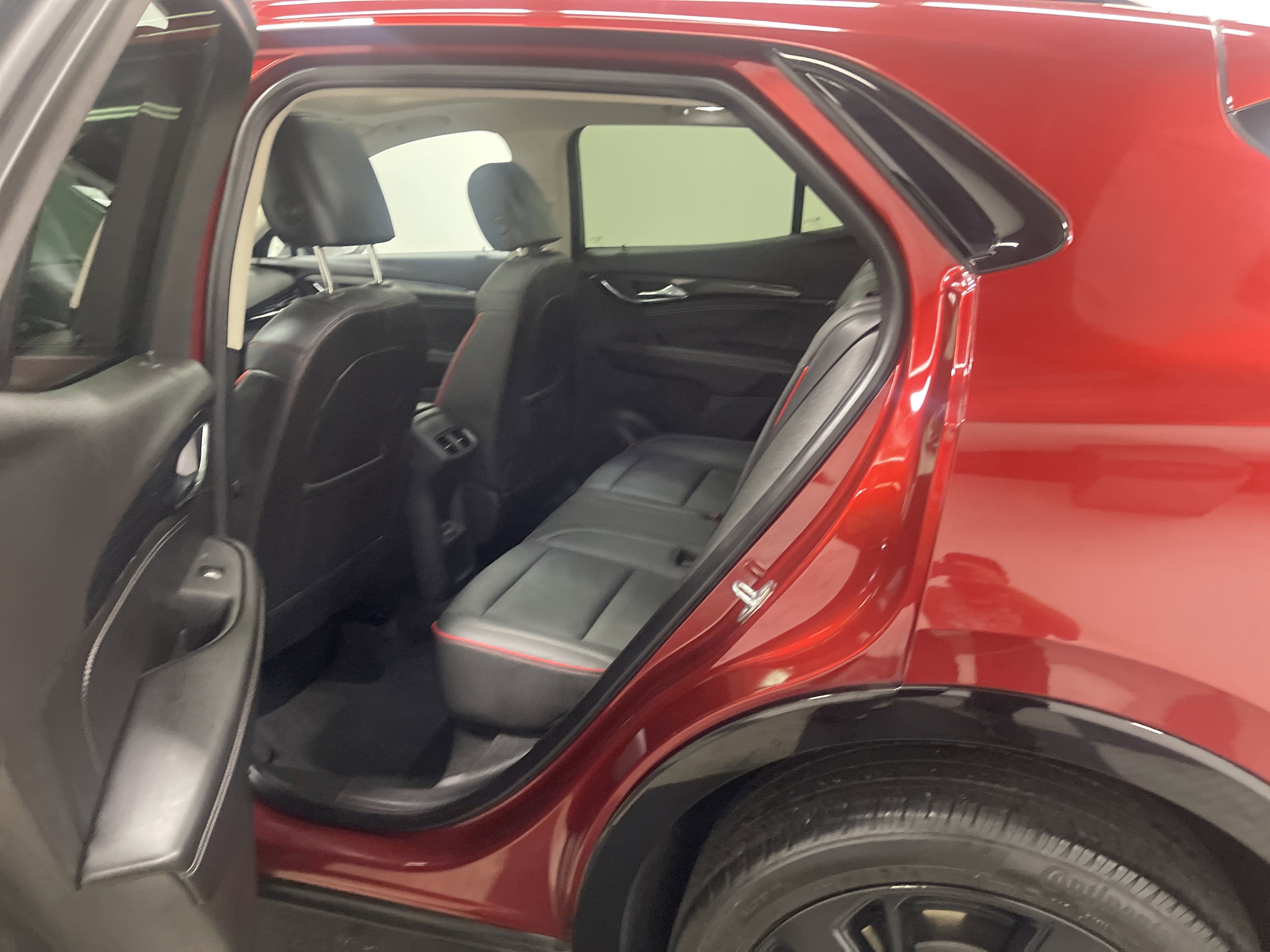 Used 2023 Buick Envision Essence w/ Sport Touring Package image 13