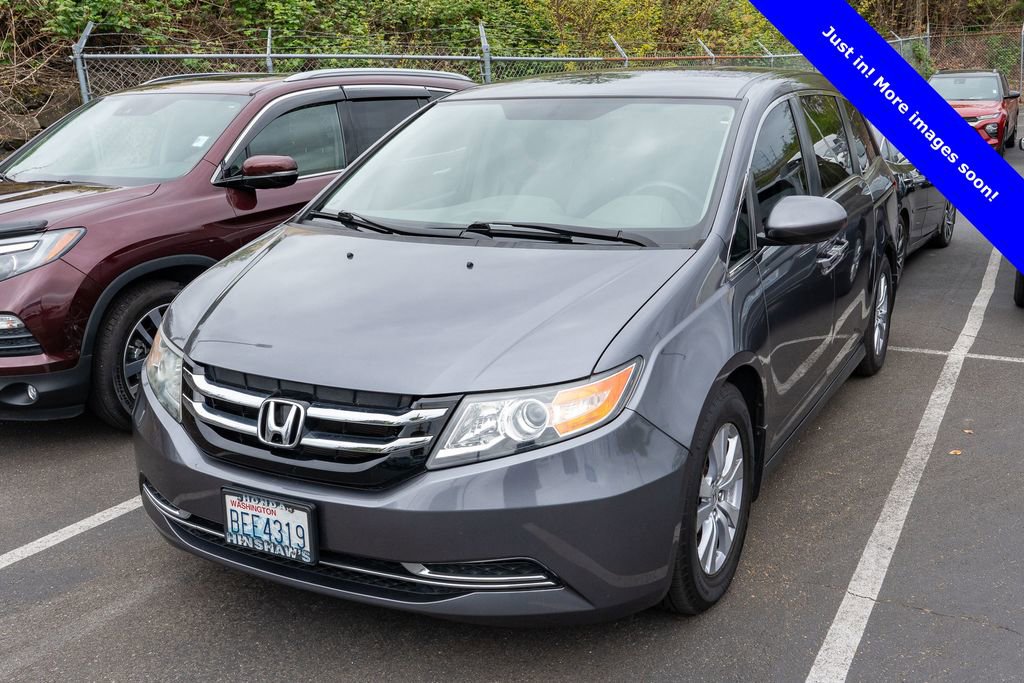 Used 2016 Honda Odyssey SE image 1