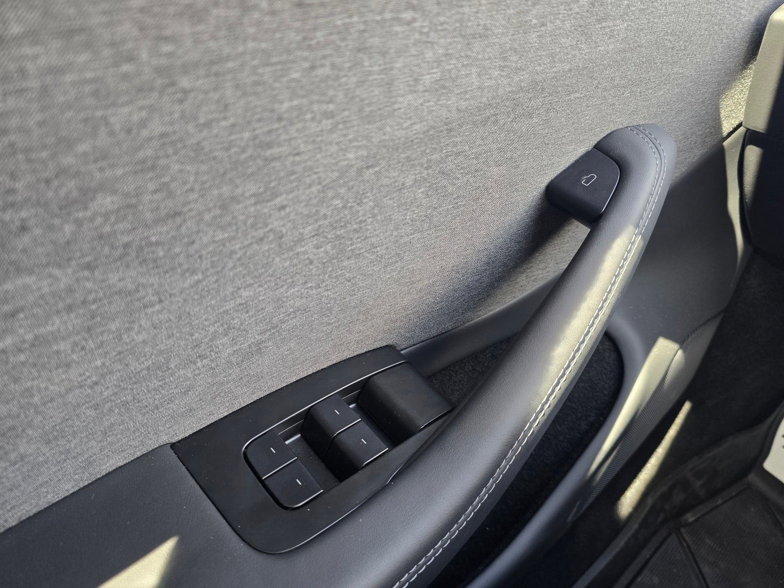 Used 2025 Tesla Model 3 Long Range RWD image 21