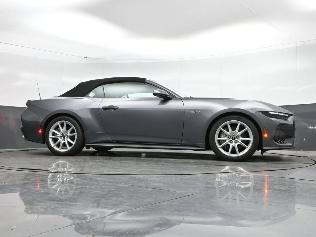 Used 2025 Ford Mustang GT Premium RWD image 43