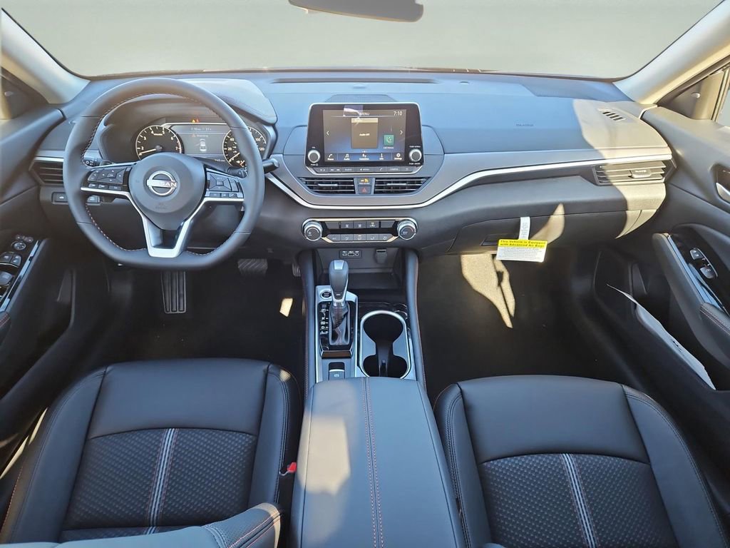 New 2025 Nissan Altima 2.5 SR image 5