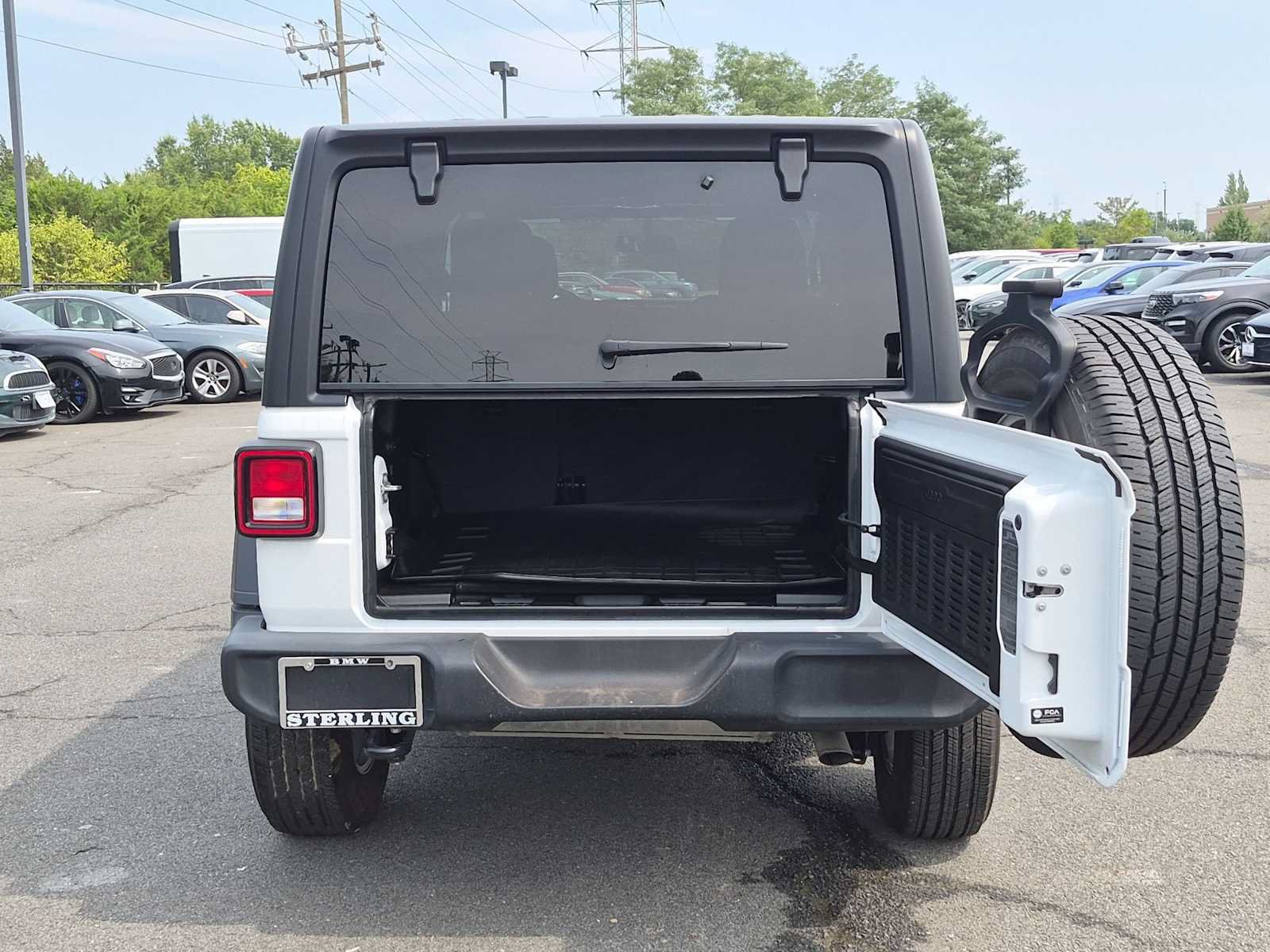 Used 2023 Jeep Wrangler Unlimited Sport AWD/4WD image 32