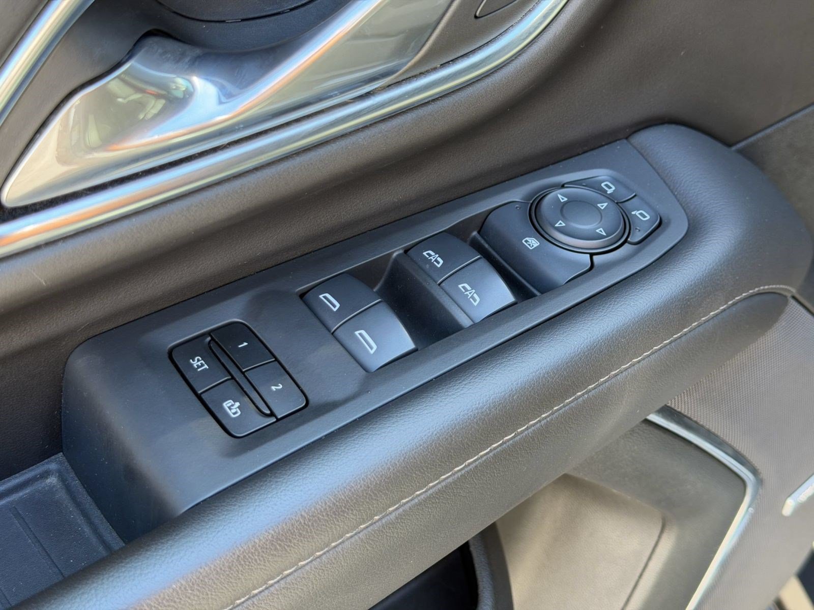 Used 2024 Chevrolet Suburban LT AWD/4WD image 14