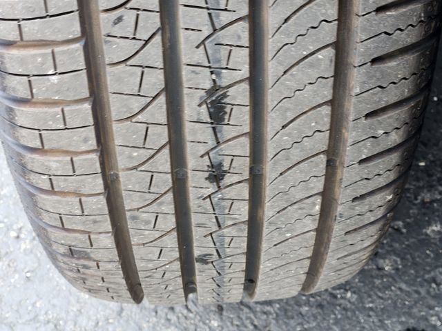 Used 2025 Volvo XC40 B5 Ultra w/ Climate Package image 14