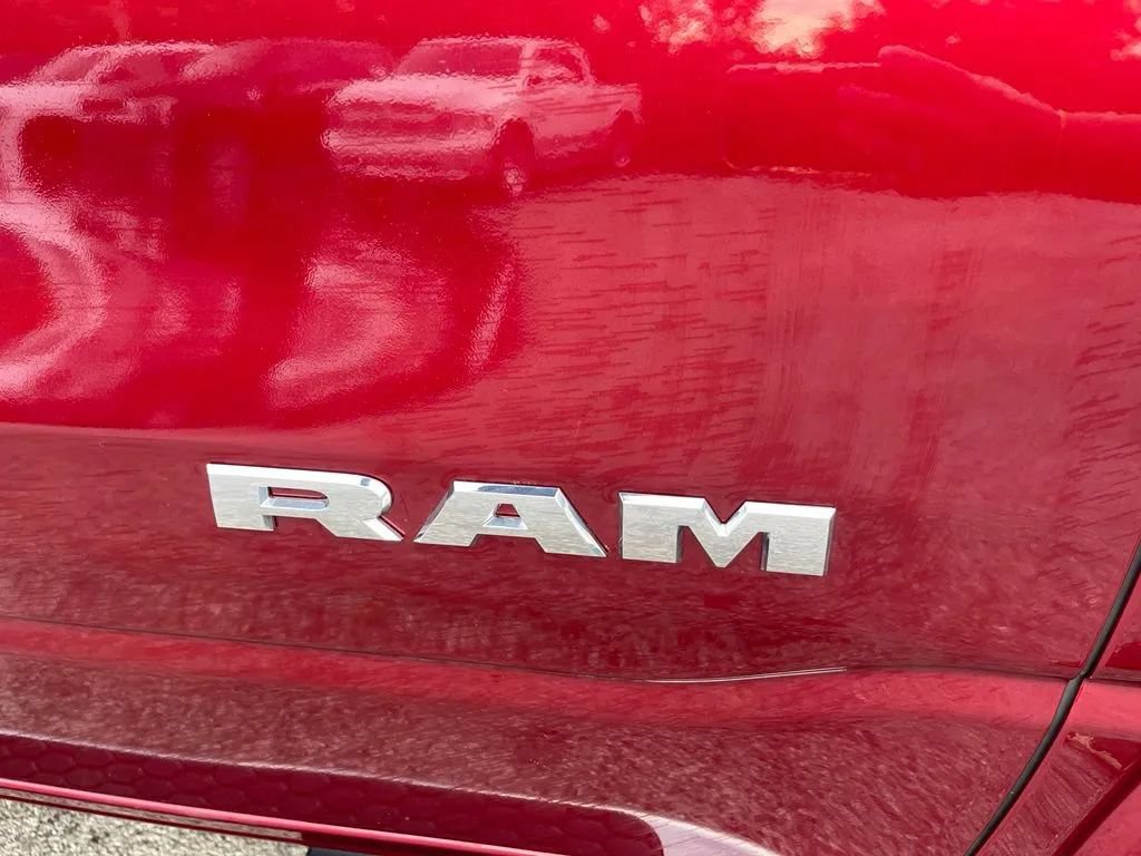 Used 2025 RAM 1500 Big Horn AWD/4WD image 10