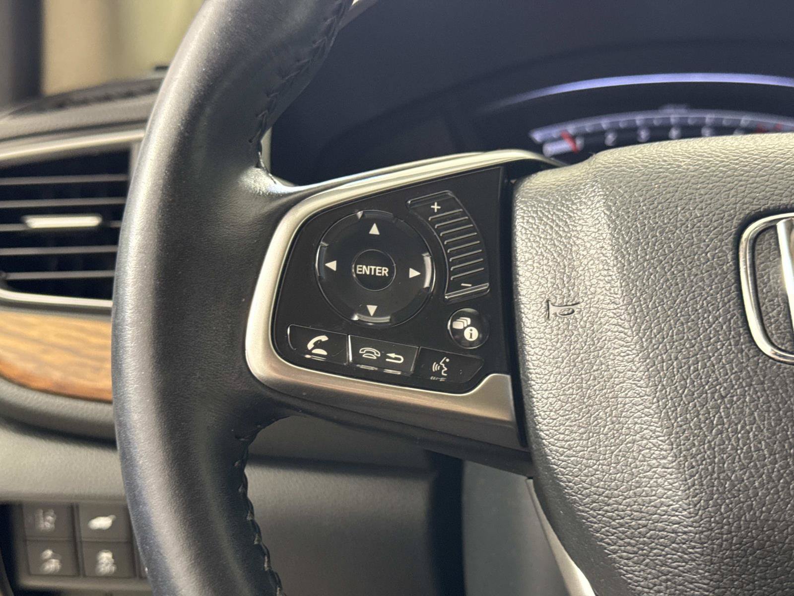 Used 2017 Honda CR-V Touring image 32