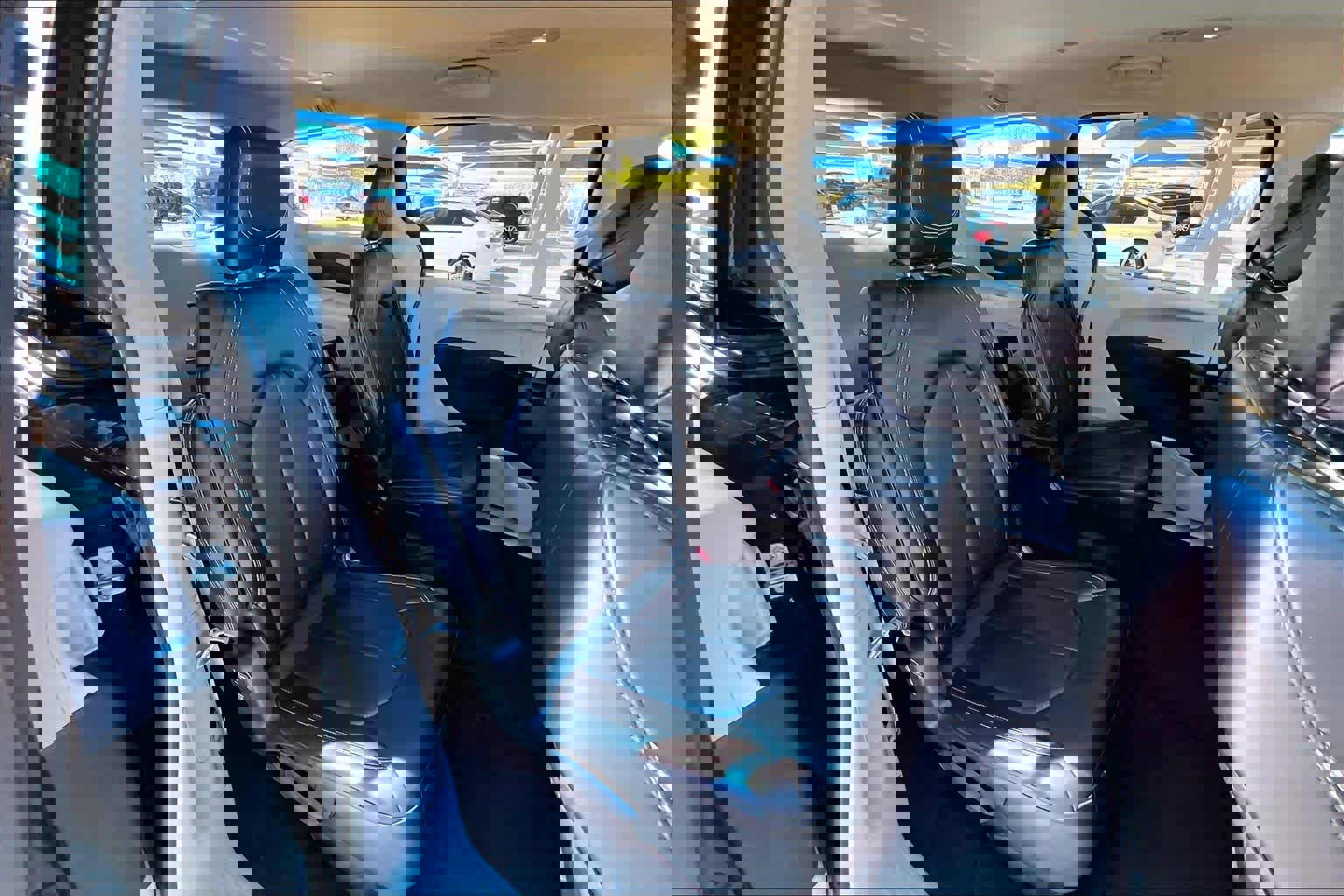 Used 2023 Chrysler Pacifica Touring-L image 20