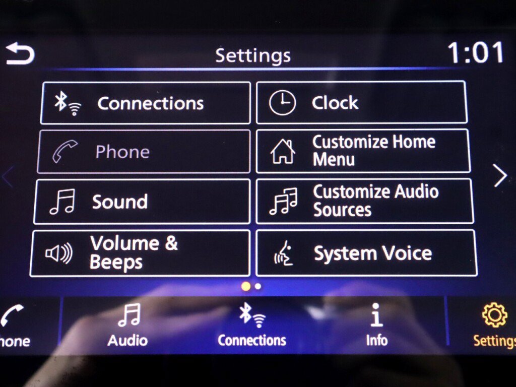Used 2020 Nissan Versa SV FWD image 17