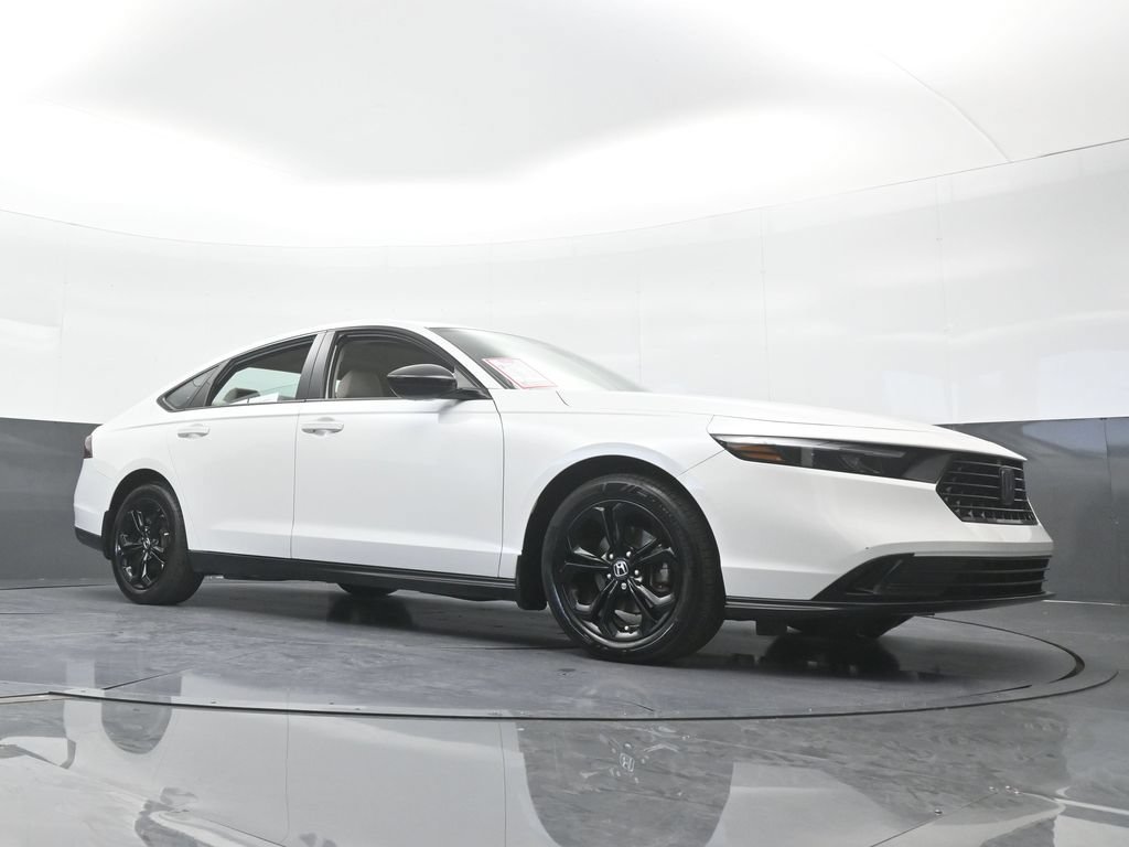 Used 2025 Honda Accord SE image 62