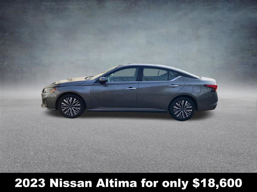 Used 2023 Nissan Altima 2.5 SV FWD image 2