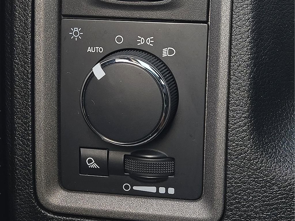 Used 2023 RAM 1500 Tradesman w/ Chrome Plus Package image 17