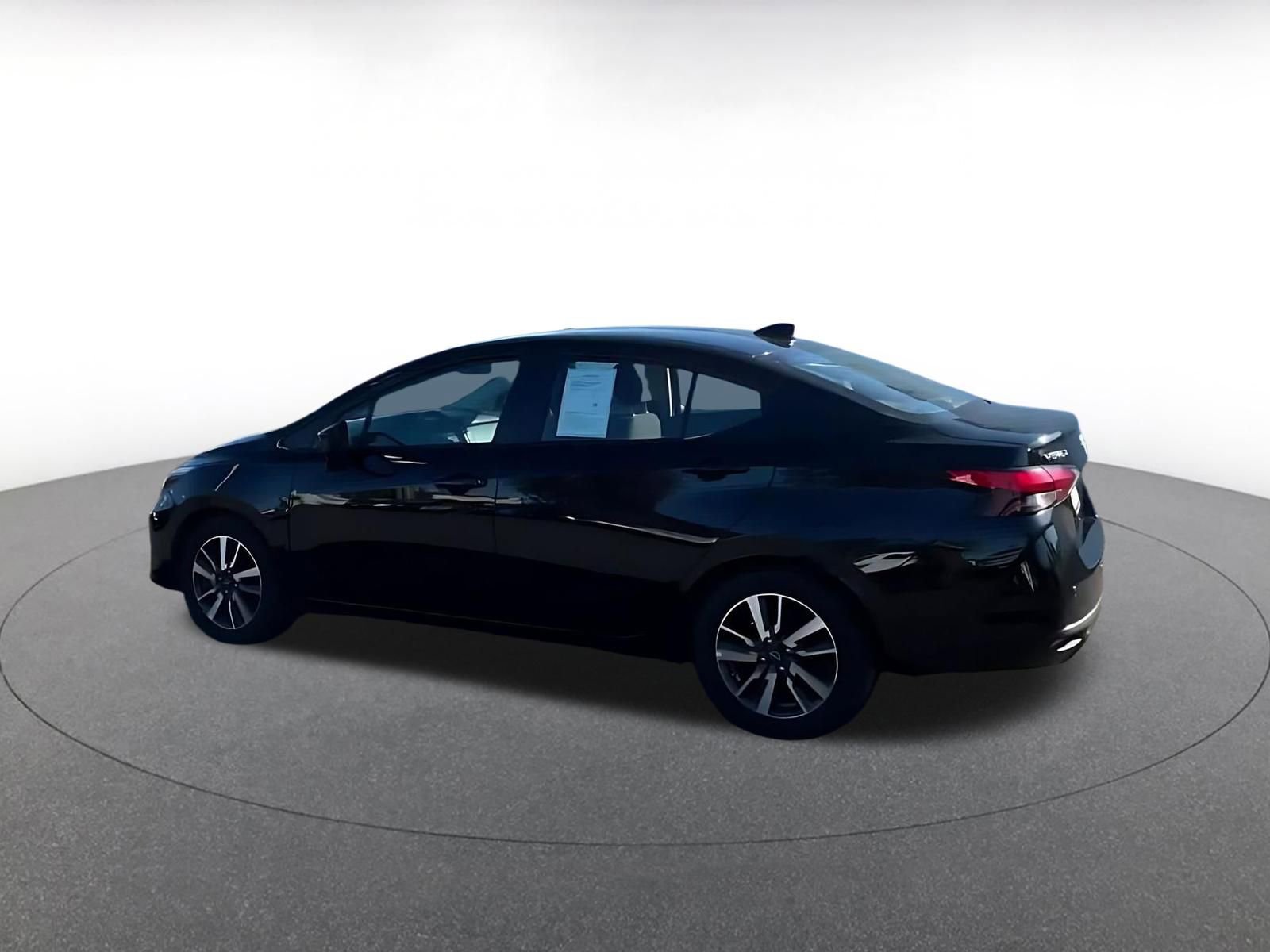 Used 2025 Nissan Versa SV FWD image 12